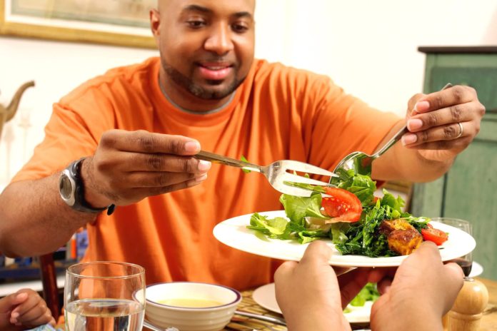 longer-mealtimes-helps-kids-eat-more-fruits-and-veggies