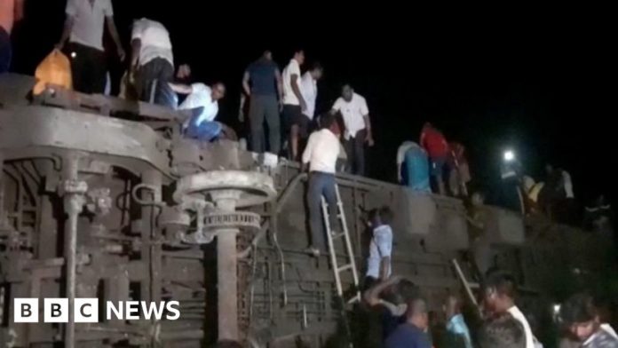 india-train-crash:-at-least-50-dead-after-odisha-incident