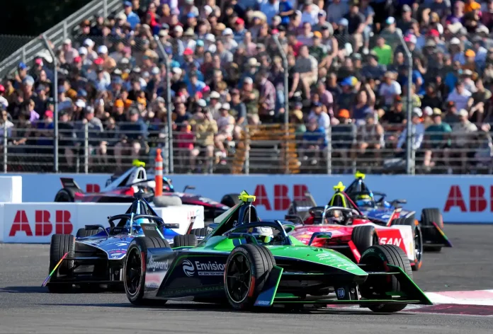 nick-cassidy-wins-usa-formula-e-race-as-jake-dennis-takes-championship-lead-at-southwire-portland-e-prix