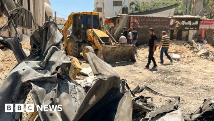 palestinian-families-return-to-rubble-in-jenin-refugee-camp