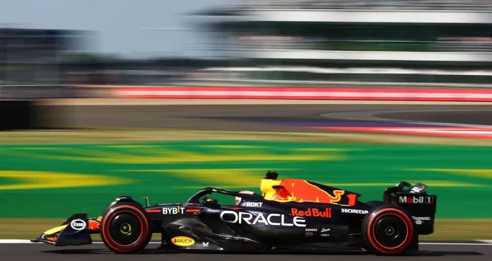 f1-–-verstappen-seals-pole-at-silverstone-ahead-of-impressive-mclarens