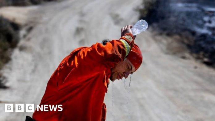 california-crews-battle-wildfires-in-extreme-heat