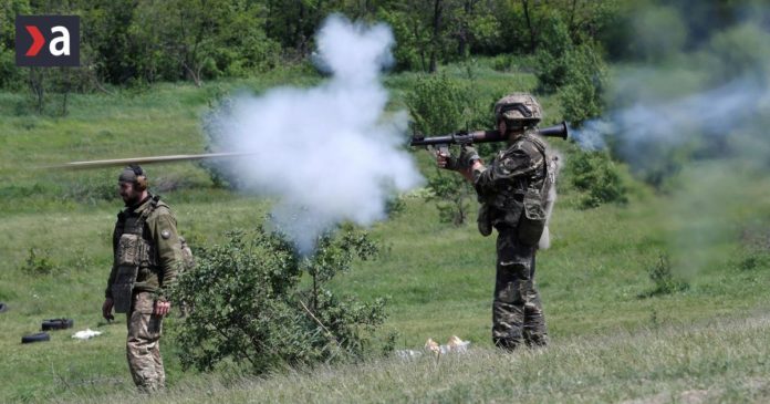 vojna-na-ukrajine:-rusi-tvrdia,-ze-v-okupovanej-oblasti-na-juhu-ukrajiny-odrazili-velky-utok