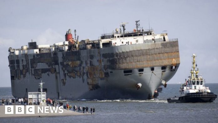 fremantle-highway:-disaster-averted-as-burnt-car-carrier-reaches-port