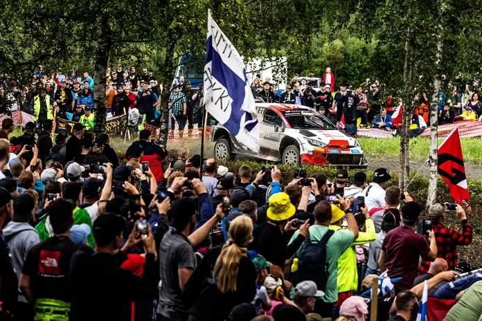 wrc-–-evans-leads-in-finland-after-rovanpera-crashes-on-friday