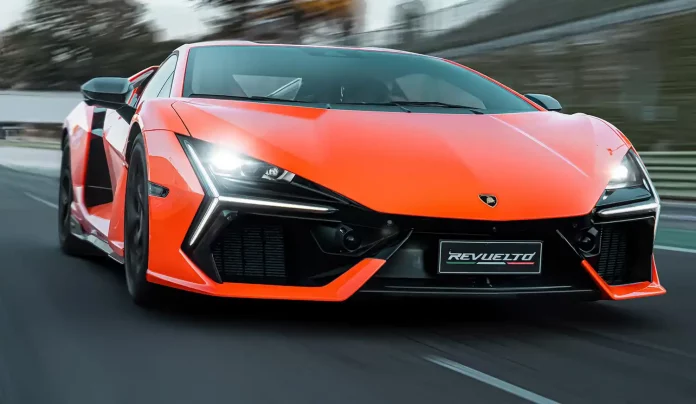 lamborghini-revuelto:-track-testing-by-factory-driver-andrea-caldarelli