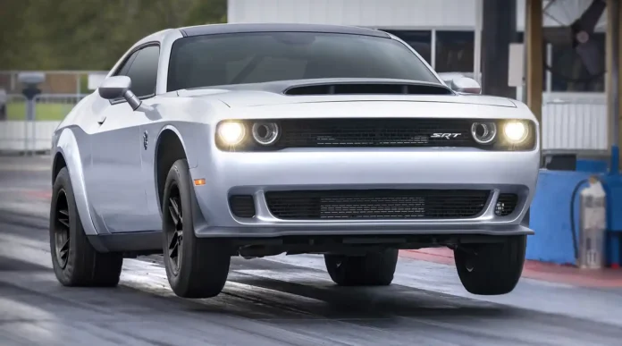 dodge-delivers-new-line-of-direct-connection-crate-long-blocks