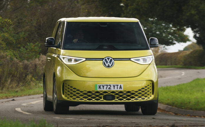 volkswagen-id.-buzz-cargo-starts-the-year-with-2024-company-car-&-van-award