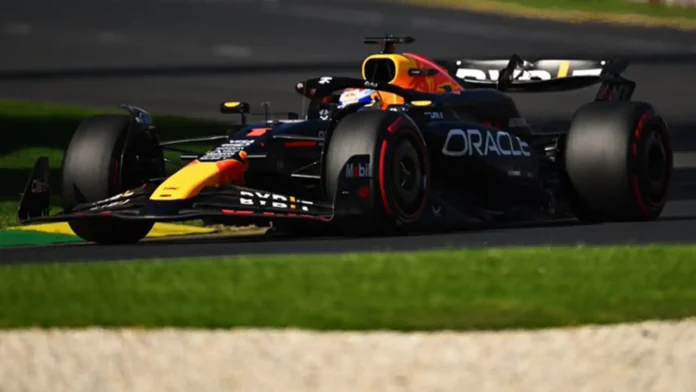 f1-–-verstappen-tickles-his-way-to-pole-in-melbourne-ahead-of-sainz-and-perez