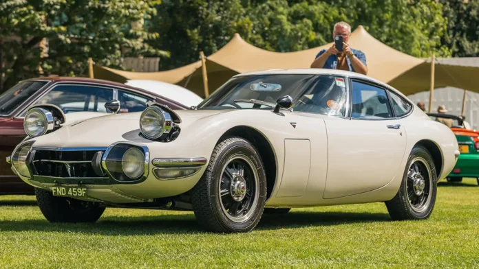 the-iconic-toyota-2000gt-–-japan’s-first-supercar