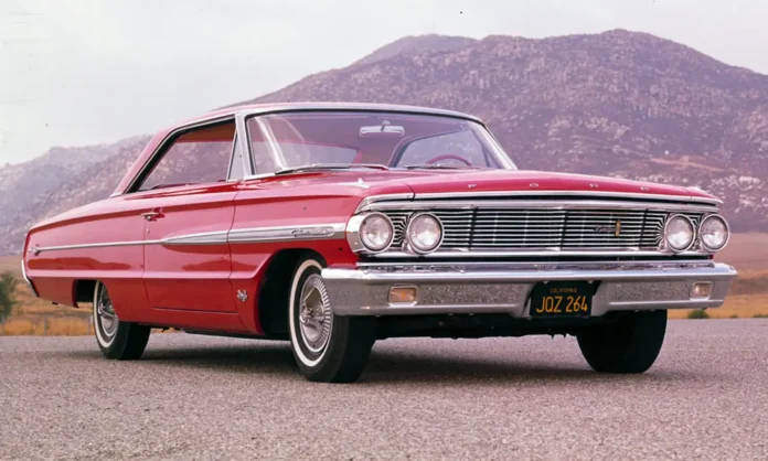 the-first-generation-ford-galaxie-500xl:-a-classic-in-performance-and-style