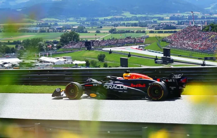 f1-–-verstappen-storms-to-austrian-gp-pole,-0.4s-clear-of-norris