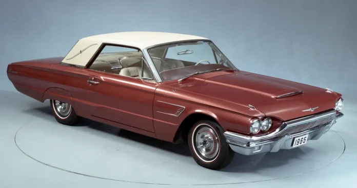 1965-ford-thunderbird:-a-symbol-of-american-automotive-excellence