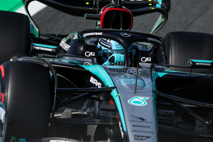 f1-–-russell-quickest-in-second-practice-at-zandvoort-as-hulkenberg-crashes