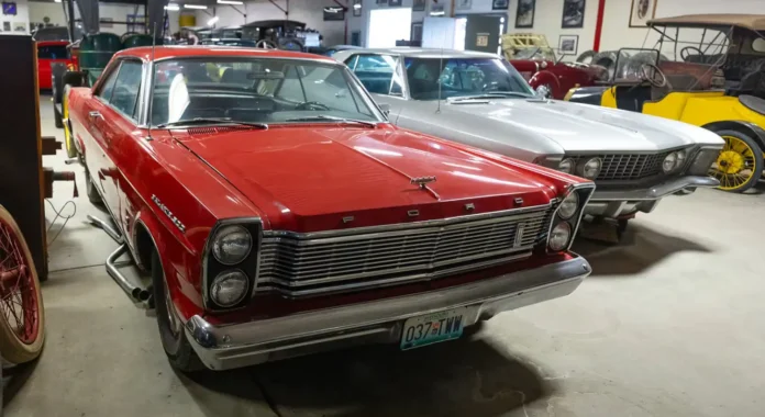 1965-ford-galaxie-500:-classic-muscle-power-at-dallas-2024-auction