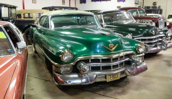 1953-cadillac-series-62-coupe-deville:-a-classic-masterpiece-crossing-the-auction-block