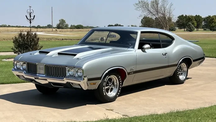 1970-oldsmobile-442-w-30:-iconic-muscle-car-heading-to-auction