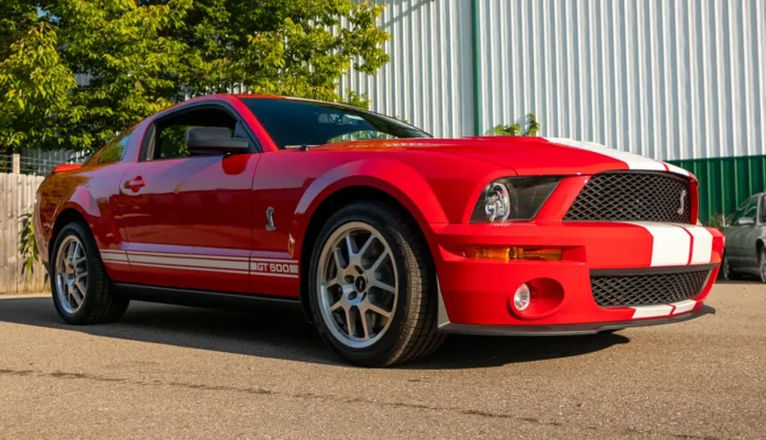 2009-ford-shelby-gt500:-a-pristine-modern-muscle-icon