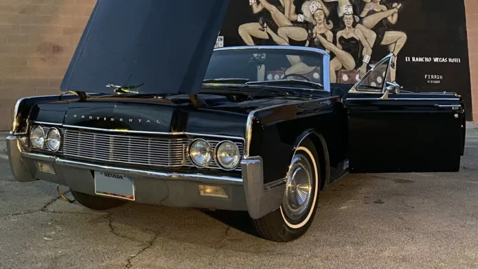 1967-lincoln-continental-convertible:-a-classic-beauty-at-las-vegas