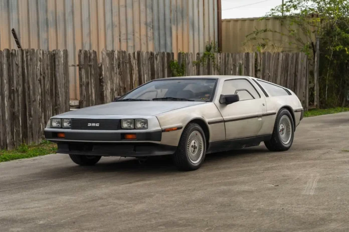 1981-delorean-dmc-12:-iconic-style-at-kansas-city-2024