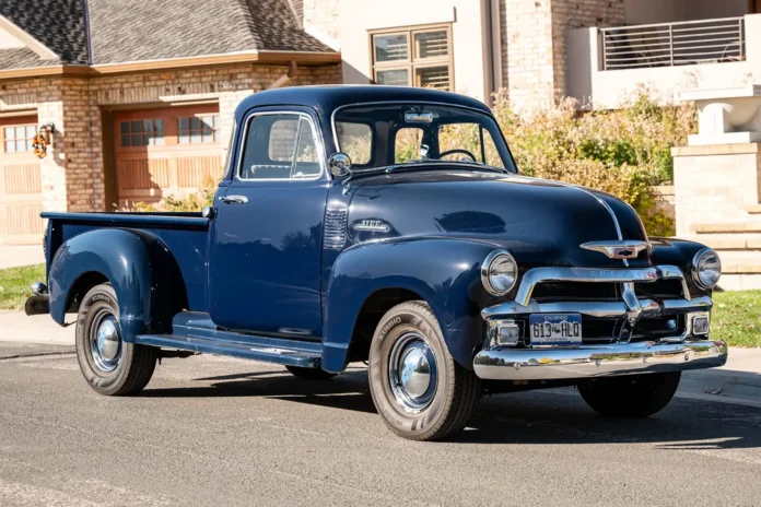 restored-1954-chevrolet-3100:-classic-pickup-with-modern-updates