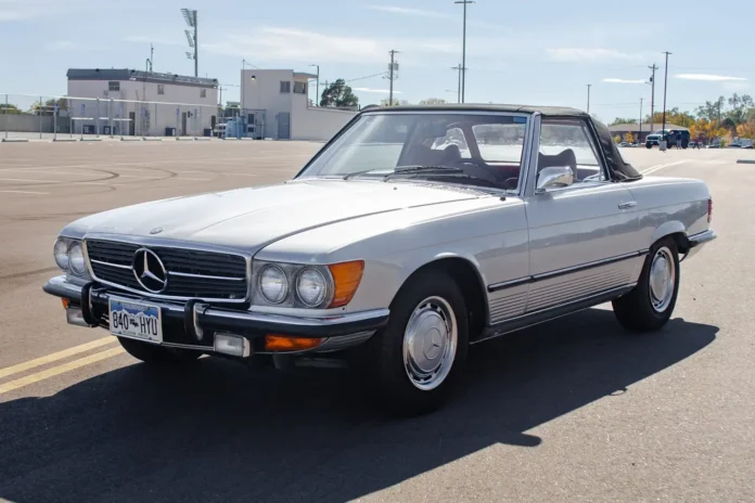 1972-mercedes-benz-350sl:-a-classic-convertible-ready-for-the-road