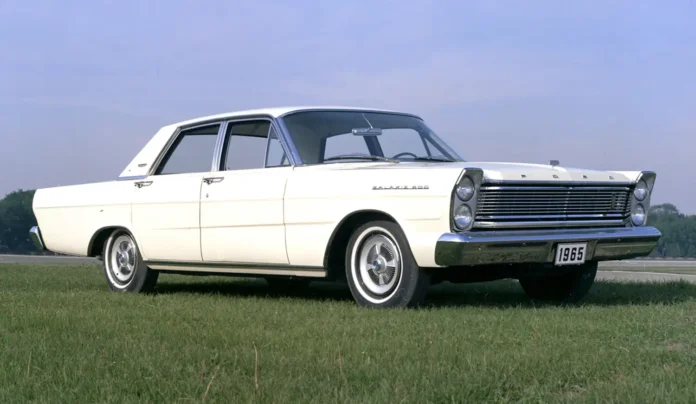 1965-ford-galaxie-500-four-door-sedan:-a-classic-blend-of-style-and-comfort