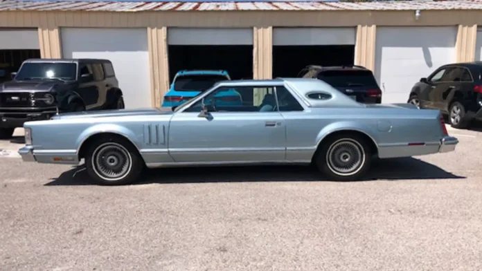 a-glimpse-into-luxury:-1978-lincoln-continental-mark-vi-diamond-jubilee-edition