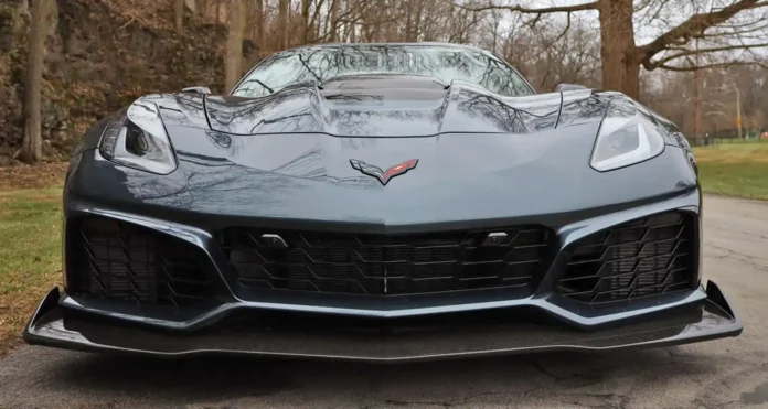 2019-chevrolet-corvette-zr1-coupe:-a-modern-american-legend