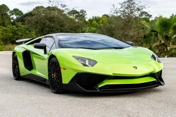 experience-adrenaline:-2017-lamborghini-aventador-sv-roadster