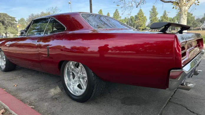 hemi-highway-hero:-a-1970-plymouth-road-runner-reborn