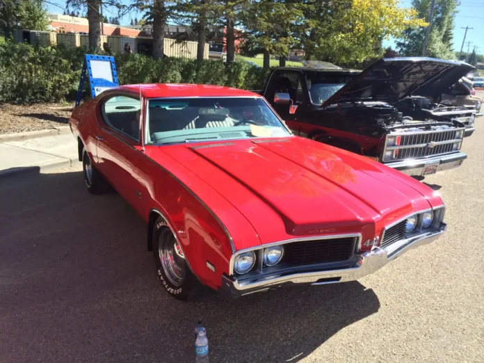 1969-oldsmobile-442-holiday-coupe:-big-block-power-and-timeless-muscle