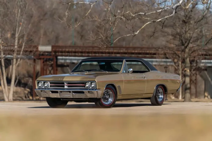 golden-era-muscle:-1967-buick-gs,-400-power-and-rotisserie-perfection